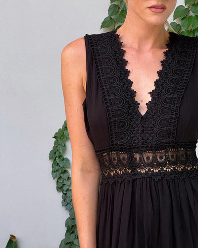 Brianna - Elegant classic dress for women with deep V-neck