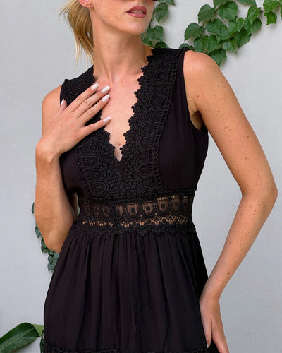 Brianna - Elegant classic dress for women with deep V-neck