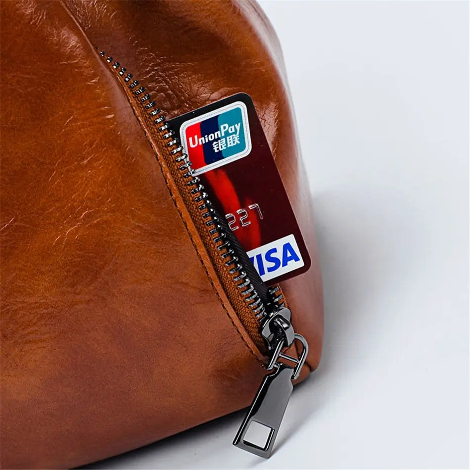 Signe | Modish Leather Handbag