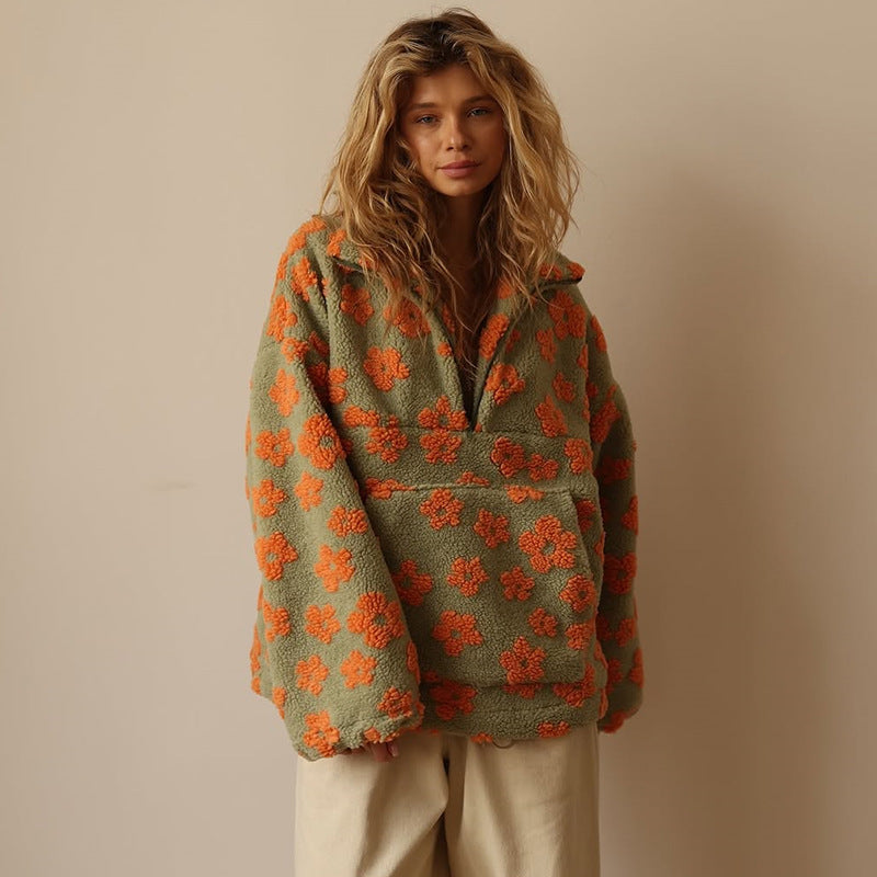 Silke™ – Cozy Fleece with Floral Accents