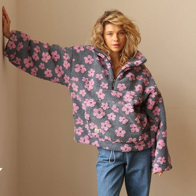 Silke™ – Cozy Fleece with Floral Accents