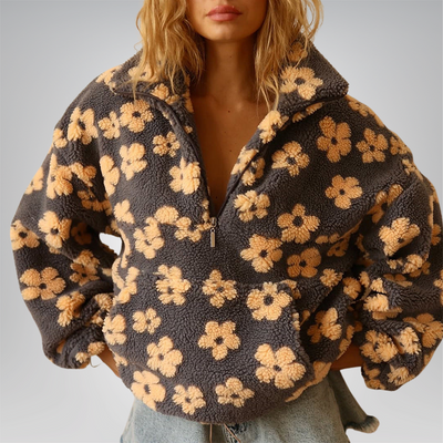 Silke™ – Cozy Fleece with Floral Accents