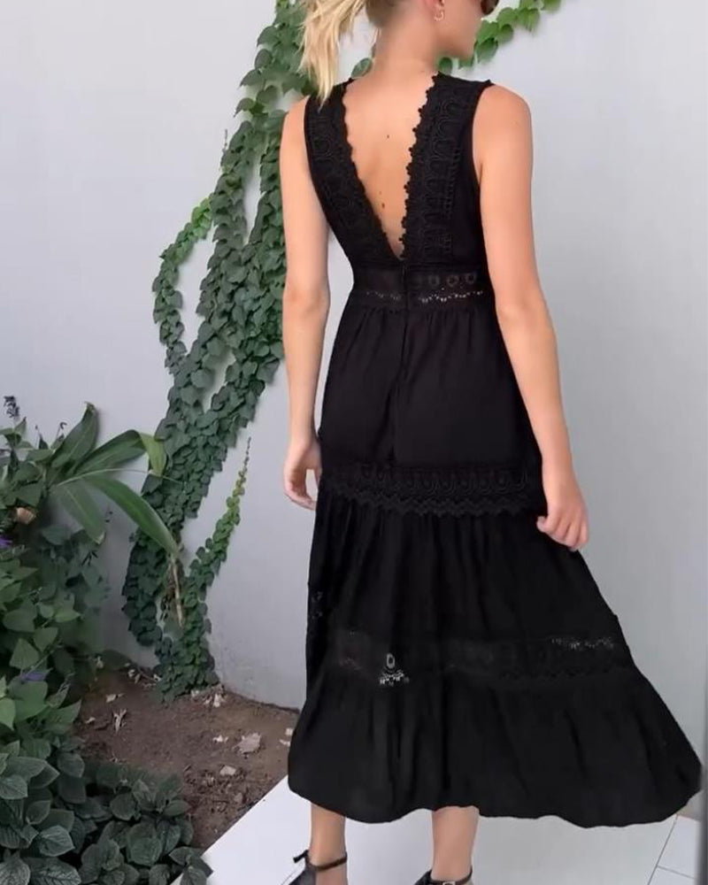 Brianna - Elegant classic dress for women with deep V-neck